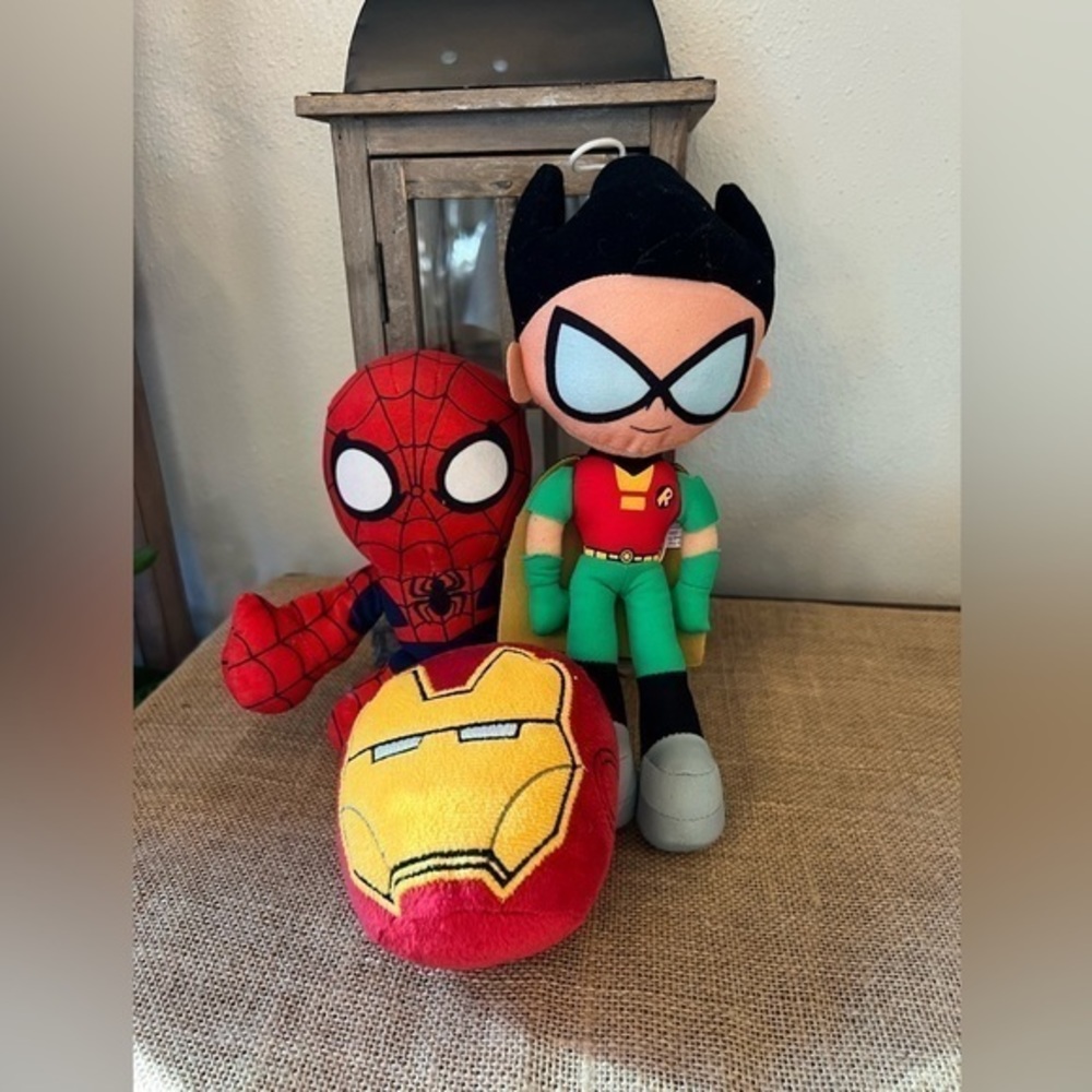 Marvel Assorted plush, stuffed animals.